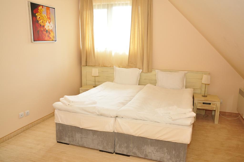 בנסקו 3 Mountains Hotel מראה חיצוני תמונה
